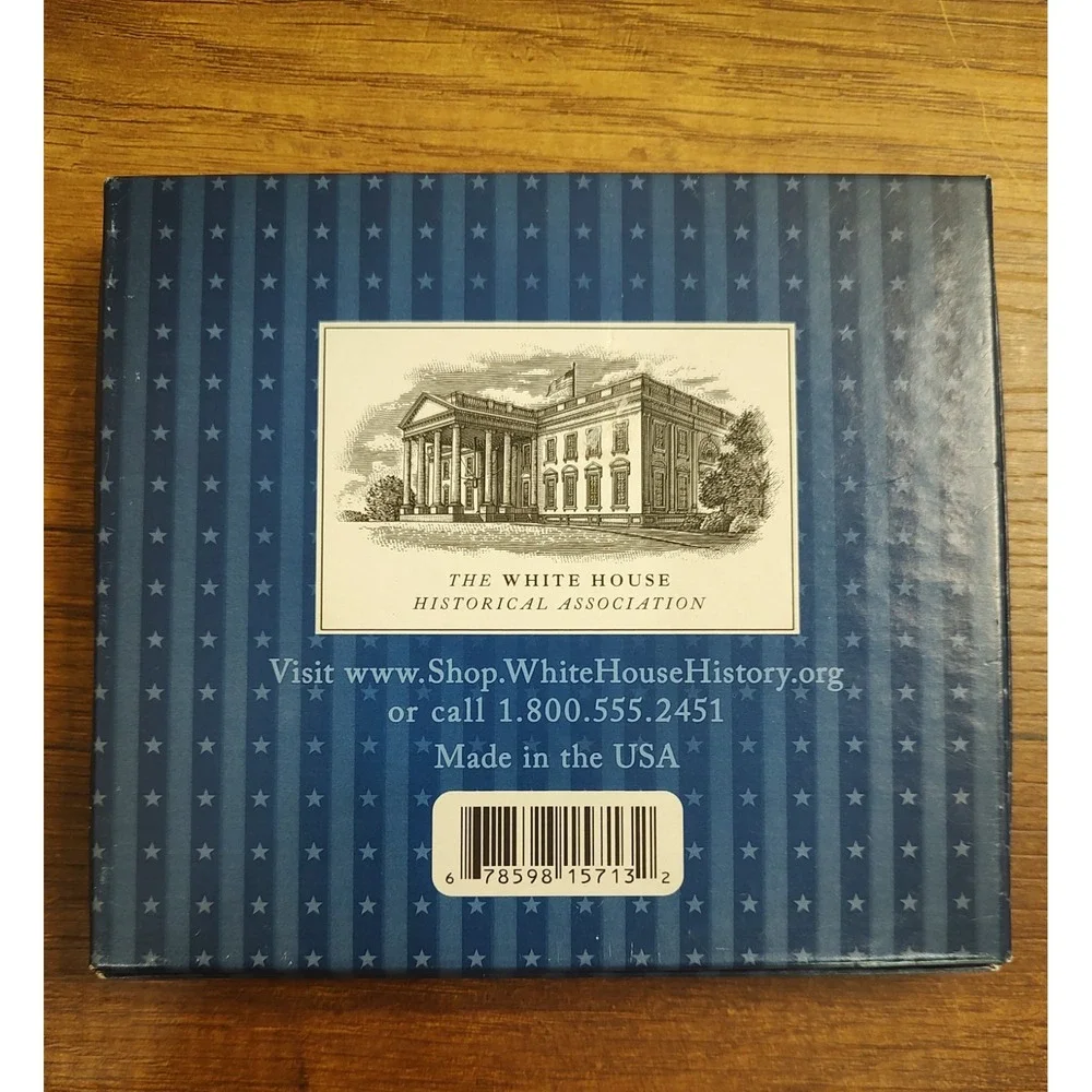 The White House Historical Association 2014 CHRISTMAS ORNAMENT Box Pamphlet B5